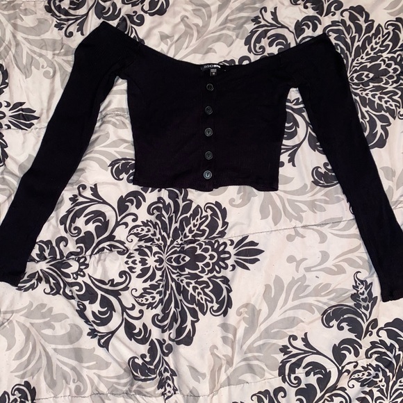 Fashion nova long sleeve black crop top - Picture 3 of 5